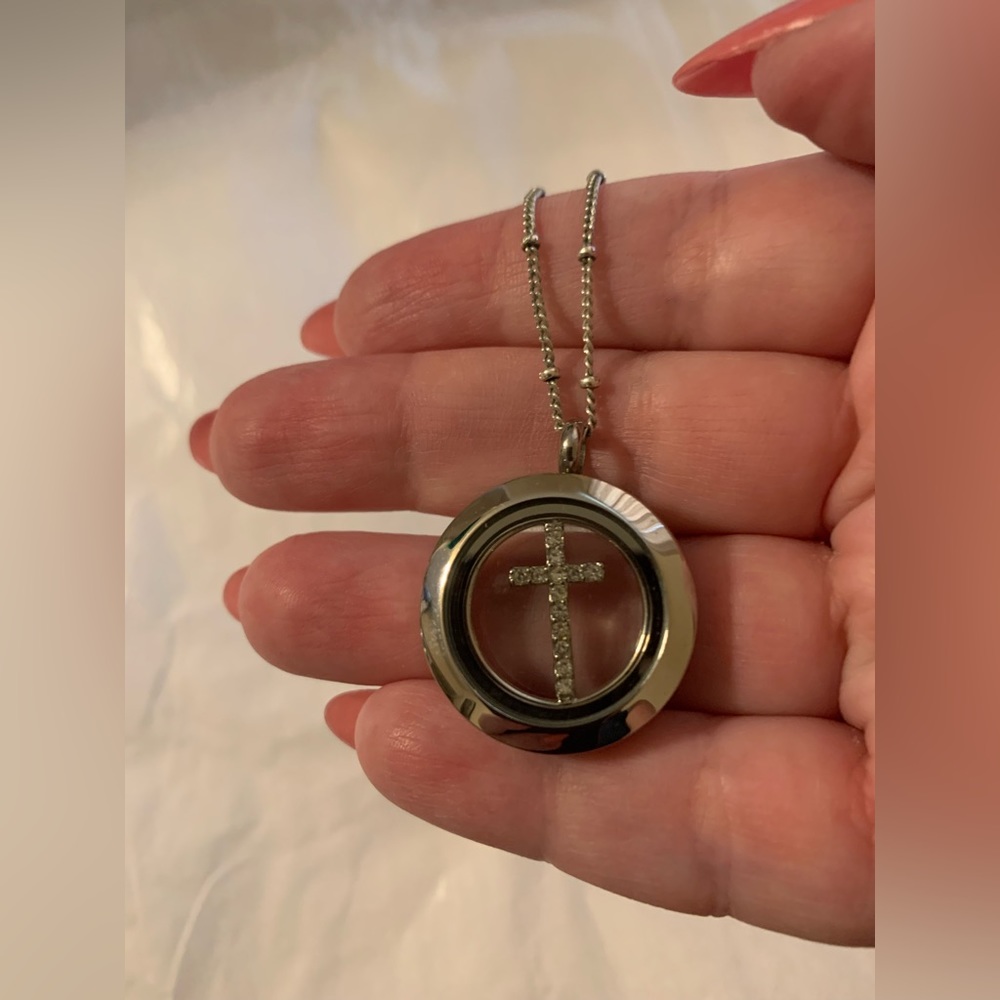 Origami Owl brand cross in magnetic circle. Shiny cubic zirconia delicate
